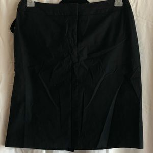 New York &Company black pencil skirt size 6.